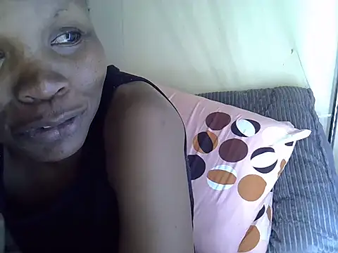 Snapshot of Sweet_serah chatting on 11.29.25 Sweet serah online show from 11.29.25