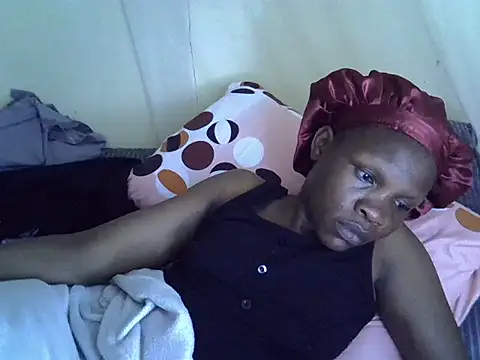 Snapshot of Sweet_serah chatting on 11.30.25 Sweet serah online show from 11.30.25