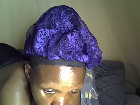 Snapshot of Sweet_serah chatting on 03.18.26 Sweet serah online show from 03.18.26