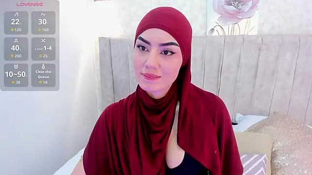 Snapshot of fatimarab chatting on 10.22.25 fatimarab online show from 10.22.25