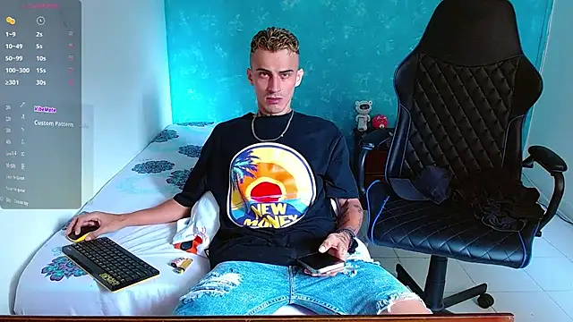 bray hotboy777 online show from 01.09.25