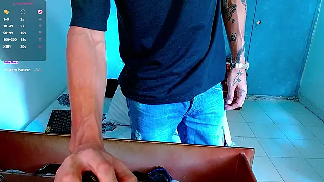 bray hotboy777 online show from 02.19.25