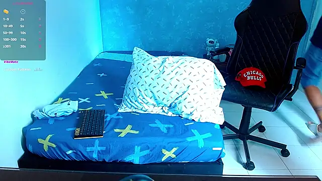 bray hotboy777 online show from 02.27.25