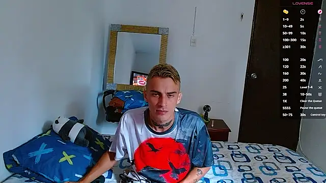 bray hotboy777 online show from 11.15.25