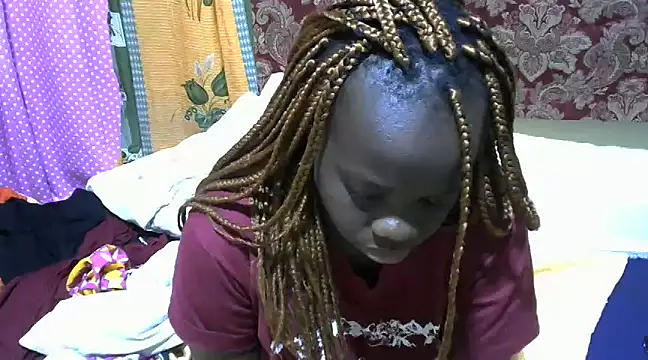 Snapshot of Thicky_kyla chatting on 02.19.25 Thicky kyla online show from 02.19.25