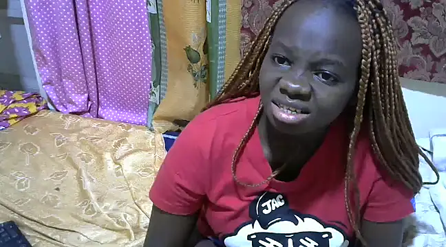 Snapshot of Thicky_kyla chatting on 02.25.25 Thicky kyla online show from 02.25.25