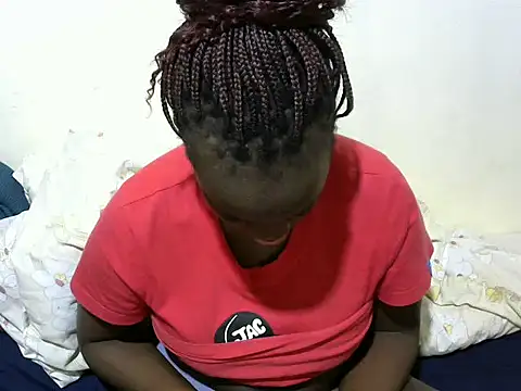 Snapshot of Thicky_kyla chatting on 09.09.25 Thicky kyla online show from 09.09.25