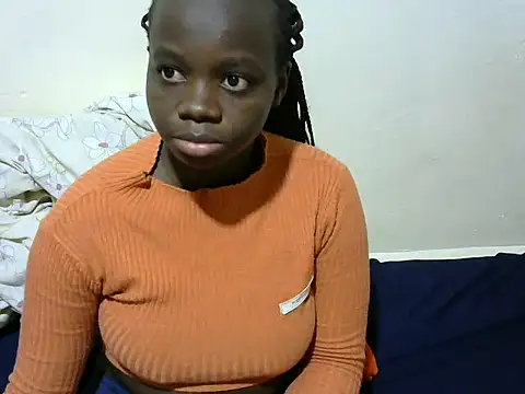 Snapshot of Thicky_kyla chatting on 09.12.25 Thicky kyla online show from 09.12.25
