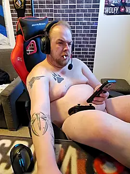 PupW0lfy online show from 02.17.25