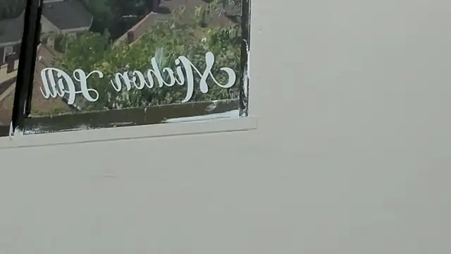 Littleolivia  online show from 01.25.25