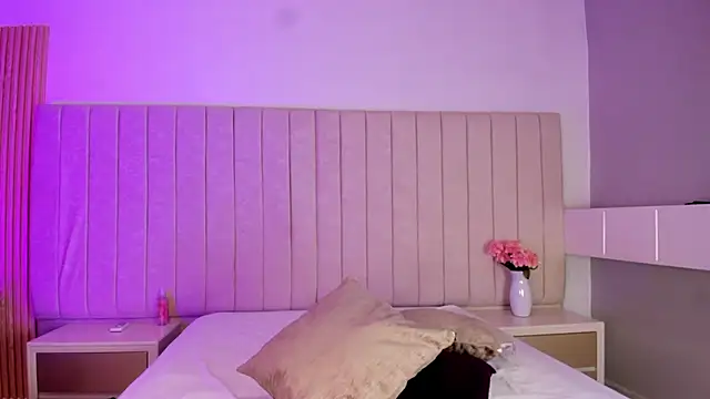 Littleolivia  online show from 03.24.26