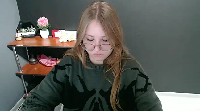 lady minx online show from 12.04.24