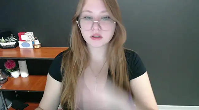 lady minx online show from 12.31.24