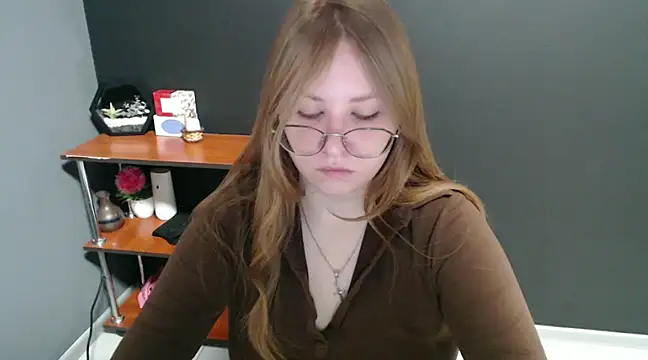lady minx online show from 01.10.25