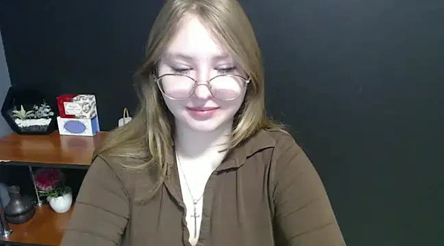 lady minx online show from 01.17.25