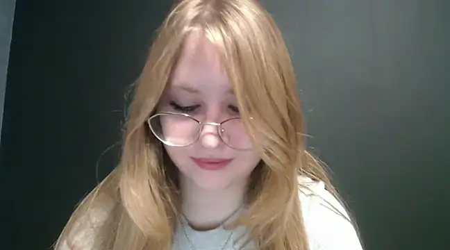 lady minx online show from 01.20.25