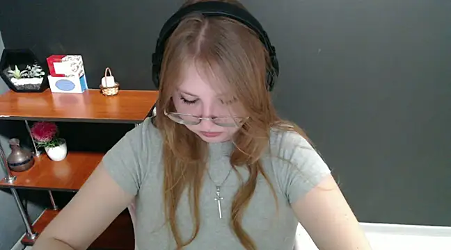 lady minx online show from 01.20.25