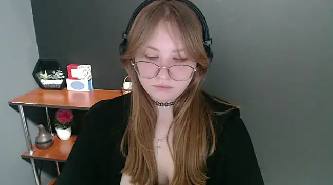 lady minx online show from 01.30.25