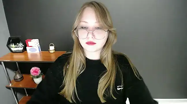 lady minx online show from 02.06.25