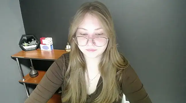 lady minx online show from 02.11.25