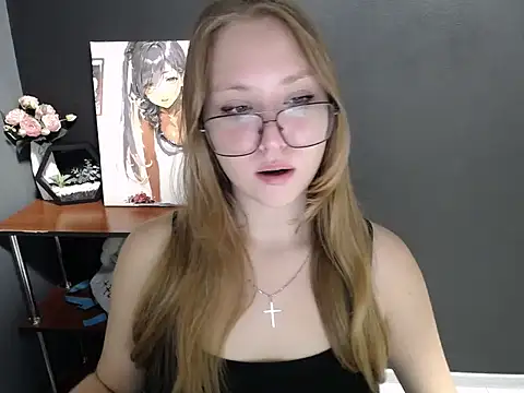 Snapshot of lady_minx chatting on 10.09.25 lady minx online show from 10.09.25