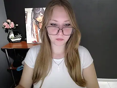 Snapshot of lady_minx chatting on 10.11.25 lady minx online show from 10.11.25