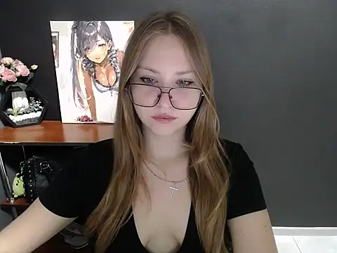 Snapshot of lady_minx chatting on 10.25.25 lady minx online show from 10.25.25