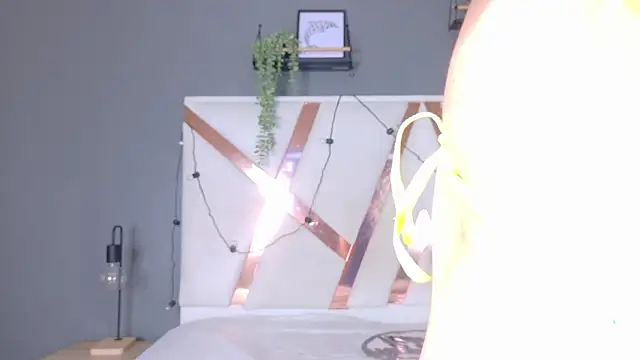 AmbarHills 1 online show from 02.27.26