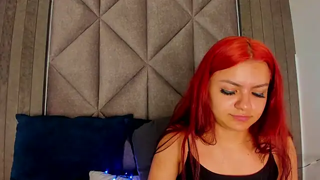 Snapshot of AbbyWathson chatting on 02.04.25 AbbyWathson online show from 02.04.25