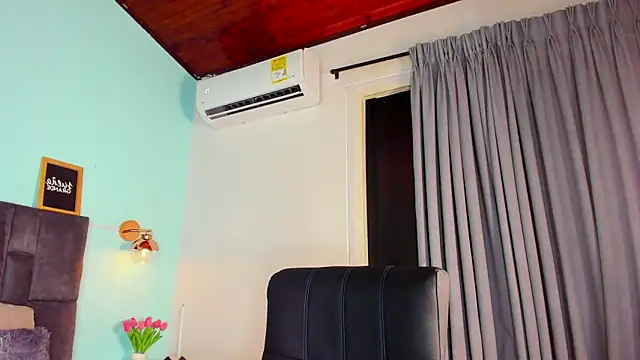 Snapshot of AbbyWathson chatting on 02.18.25 AbbyWathson online show from 02.18.25