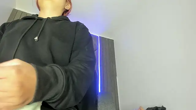 Snapshot of AbbyWathson chatting on 02.25.25 AbbyWathson online show from 02.25.25