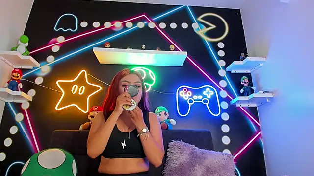 Snapshot of AbbyWathson chatting on 03.05.25 AbbyWathson online show from 03.05.25