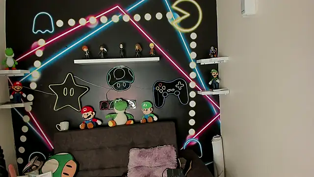 Snapshot of AbbyWathson chatting on 03.22.25 AbbyWathson online show from 03.22.25