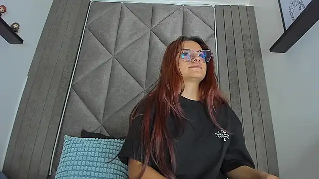 Snapshot of AbbyWathson chatting on 09.12.25 AbbyWathson online show from 09.12.25