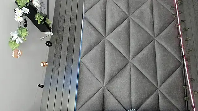 Snapshot of AbbyWathson chatting on 10.23.25 AbbyWathson online show from 10.23.25