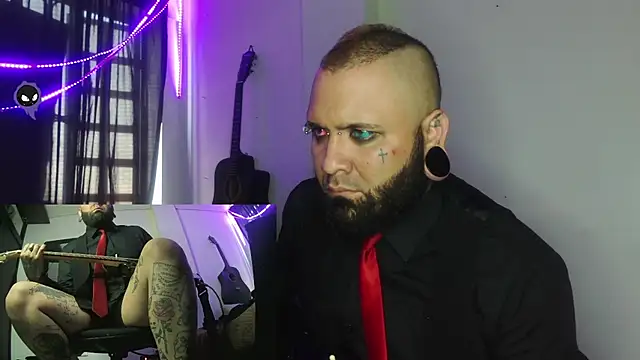 Snapshot of darkclothes chatting on 01.01.25 darkclothes online show from 01.01.25