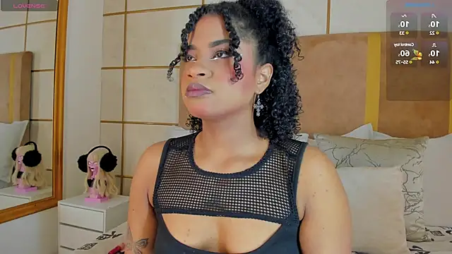 Snapshot of CamilaFoox1 chatting on 02.12.25 CamilaFoox1 online show from 02.12.25