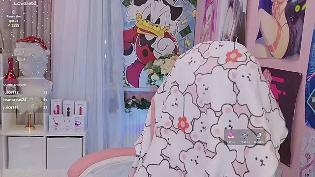 Snapshot of Coconut_Mia chatting on 12.14.24 Coconut Mia online show from 12.14.24