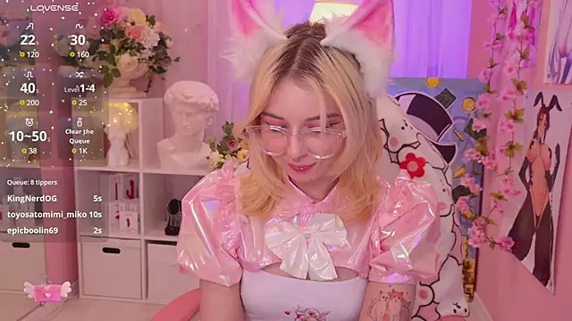 Snapshot of Coconut_Mia chatting on 01.13.25 Coconut Mia online show from 01.13.25