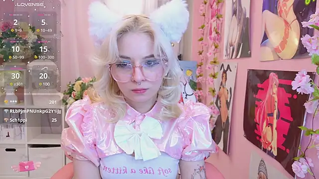 Snapshot of Coconut_Mia chatting on 02.04.25 Coconut Mia online show from 02.04.25