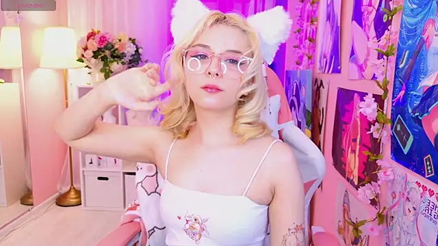 Snapshot of Coconut_Mia chatting on 02.22.25 Coconut Mia online show from 02.22.25