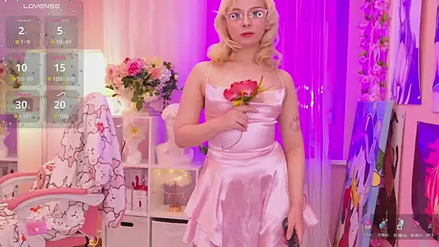 Snapshot of Coconut_Mia chatting on 03.05.25 Coconut Mia online show from 03.05.25