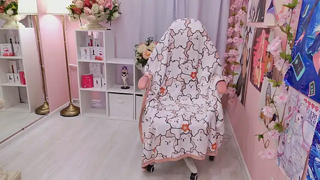 Snapshot of Coconut_Mia chatting on 10.12.25 Coconut Mia online show from 10.12.25