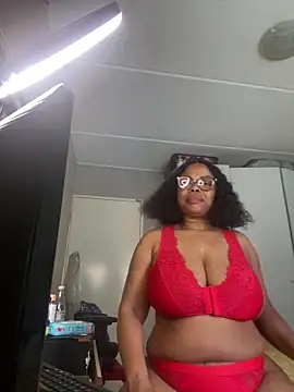 Nomthie online show from 09.25.25