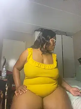 Nomthie online show from 11.26.25