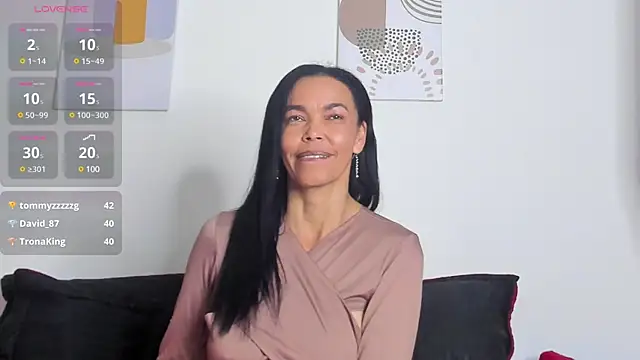 Evawalker  online show from 12.04.24