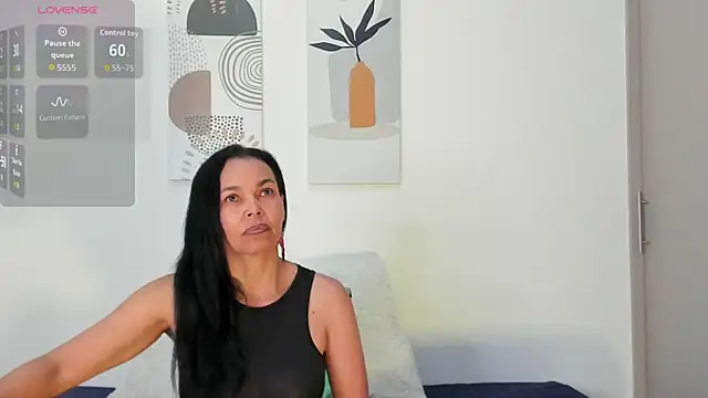 Evawalker  online show from 12.03.25