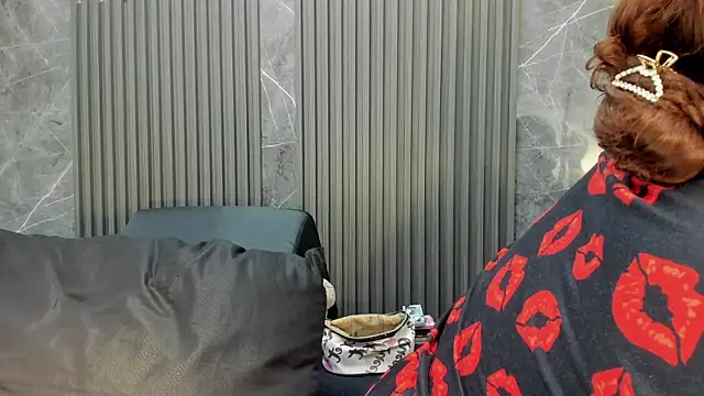 SaraiEvans online show from 09.26.25