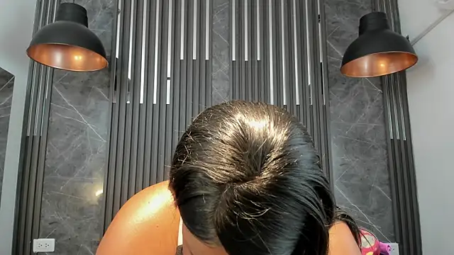 SaraiEvans online show from 01.09.26