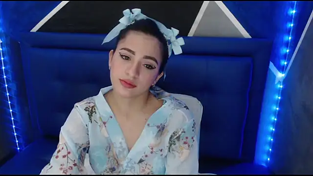 Snapshot of cherry_modelx_ chatting on 10.14.25 cherry modelx online show from 10.14.25